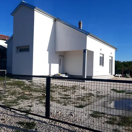 Nyaraló Holiday House Rozy