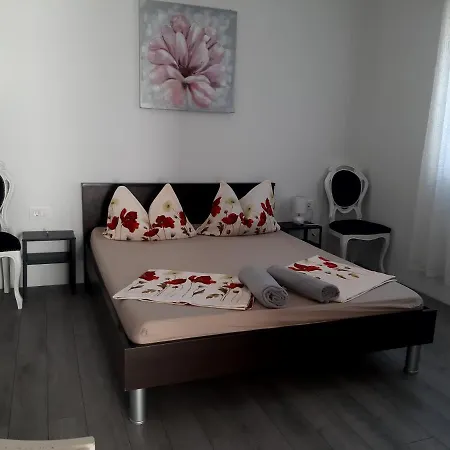 Nyaraló Holiday House Rozy Gornji Karin